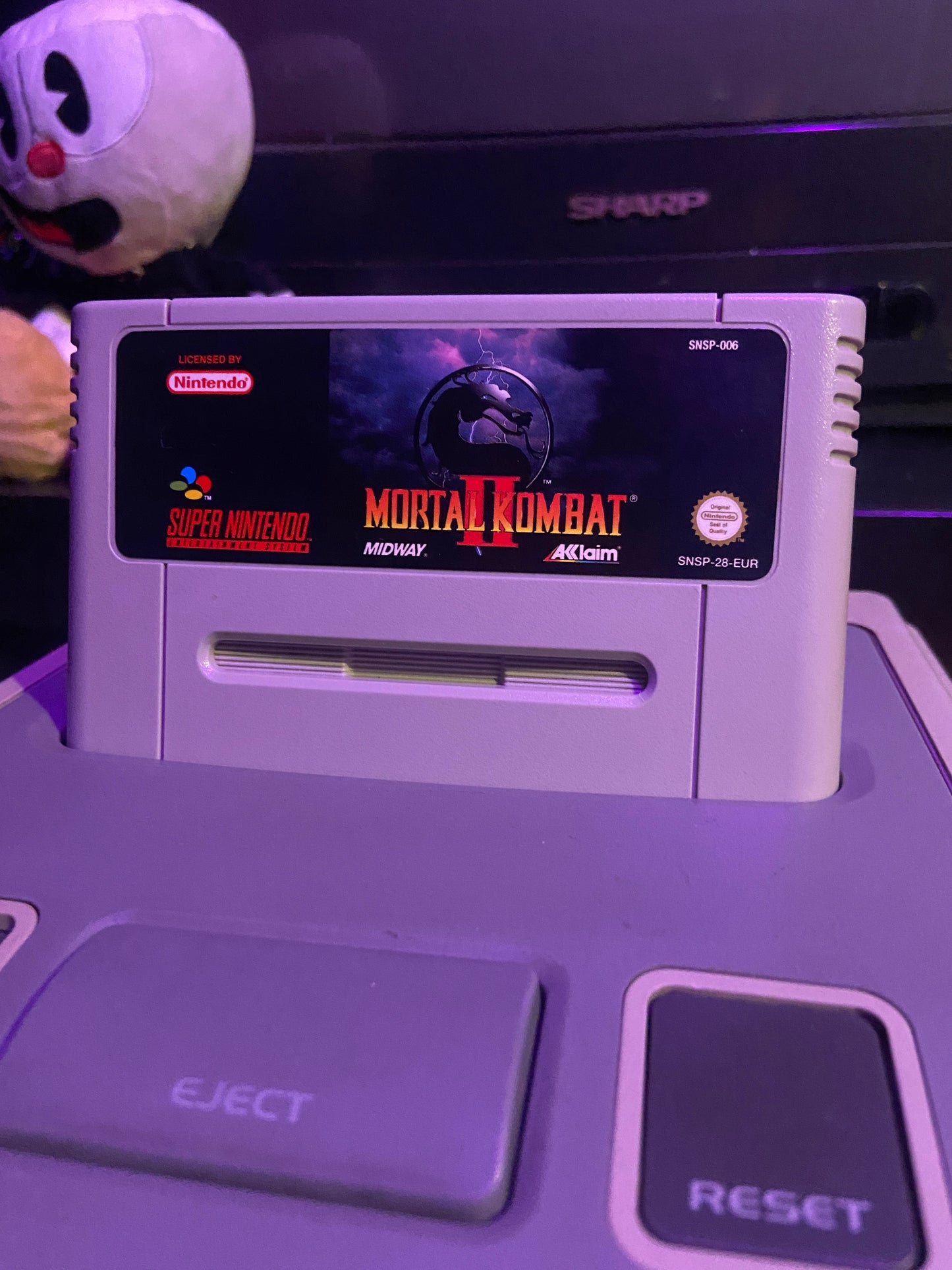 Vintage Super Nintendo SNES (1990) + Mortal Kombat Cartridge