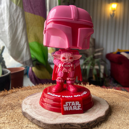 Funko POP! Star Wars Valentine The Mandalorian with Grogu #498